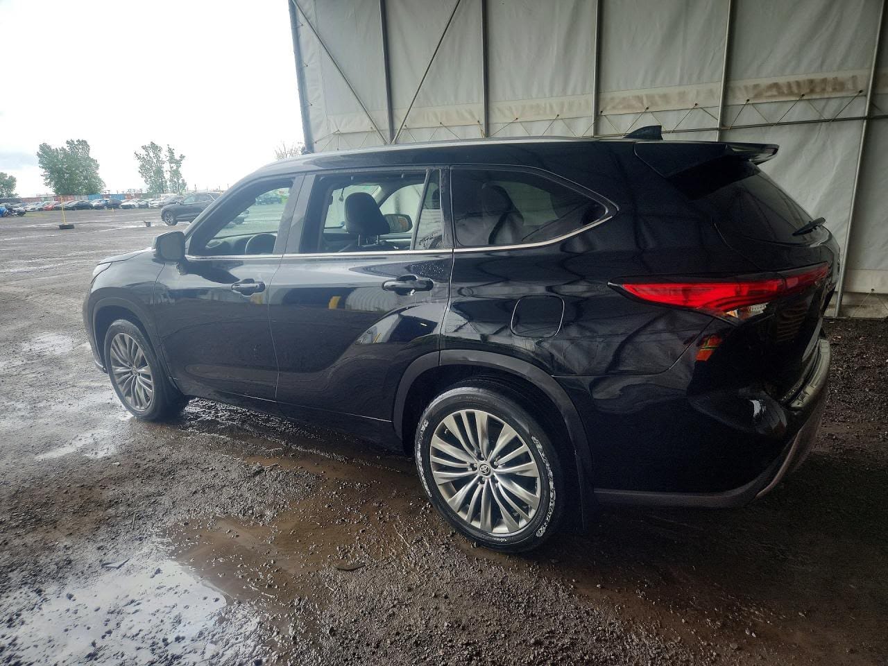 2022 Toyota Highlander Platinum cabin view